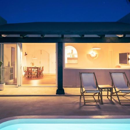Villa Tropico - Design House With Pool In Коральео Экстерьер фото